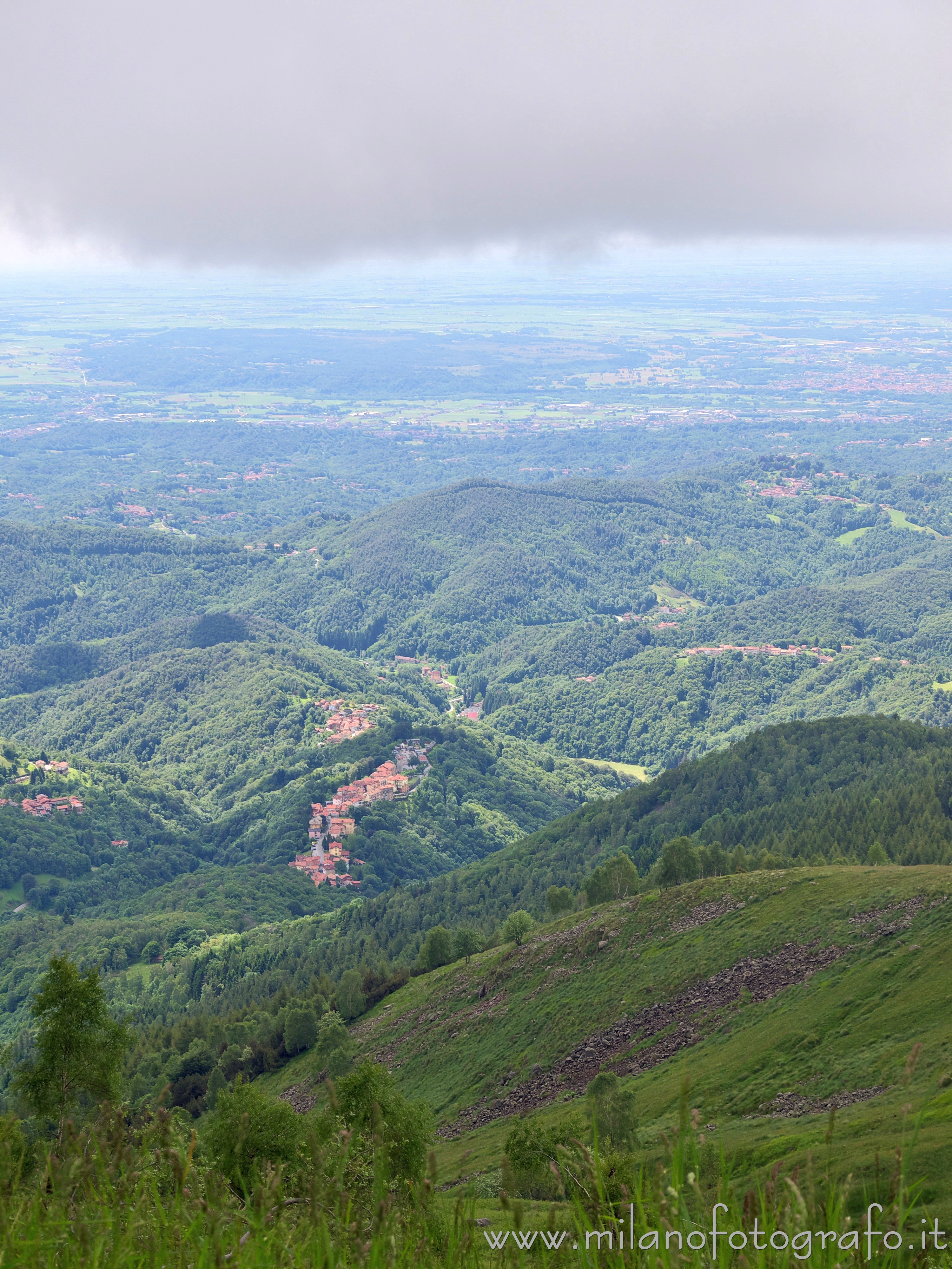 Valdilana - Campiglia Cervo (Biella) - Panoramica Zegna  - Visto da Bielmonte verso Camandona - Foto a piena risoluzione